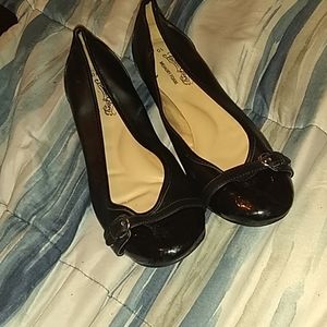 Size 10 memory foam Slides